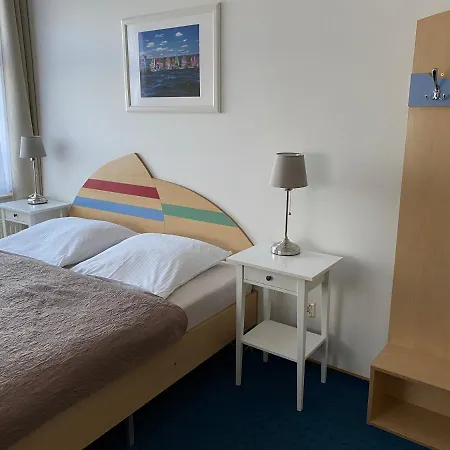 Yacht Club 3* سوبوت