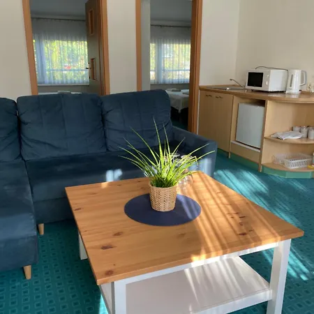 Yacht Club فندق مبيت وإفطار 3*