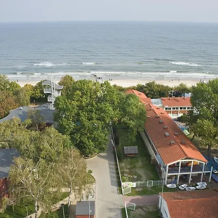 Nocleg ze śniadaniem Yacht Club *