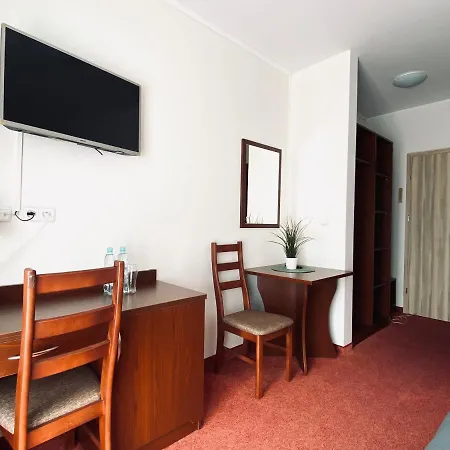 Yacht Club فندق مبيت وإفطار 3*