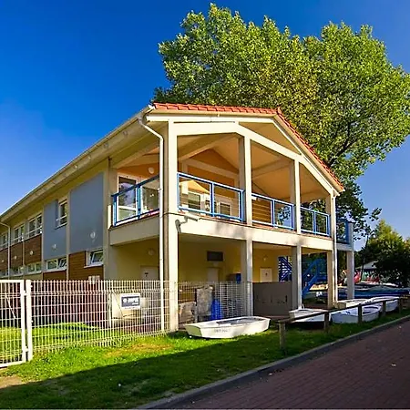 Yacht Club 3* Sopot
