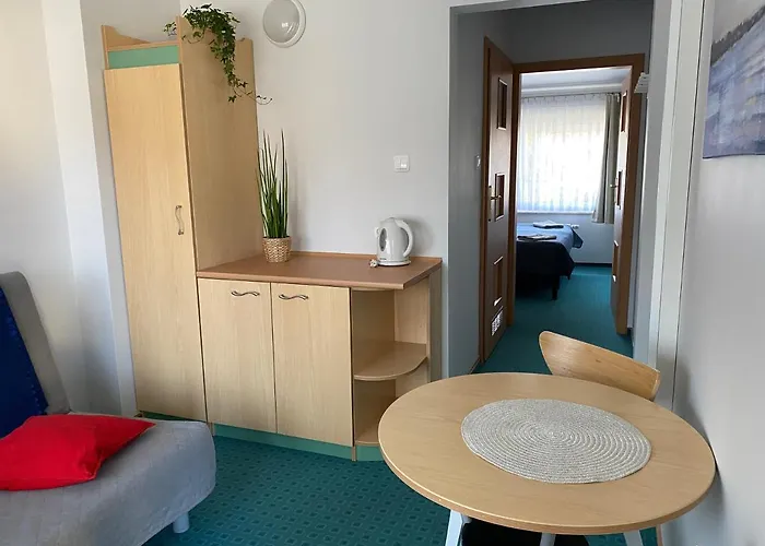 Yacht Club Bed & Breakfast Sopoty