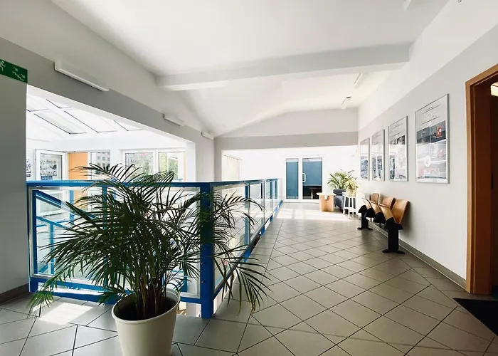 Yacht Club Bed & Breakfast Sopot