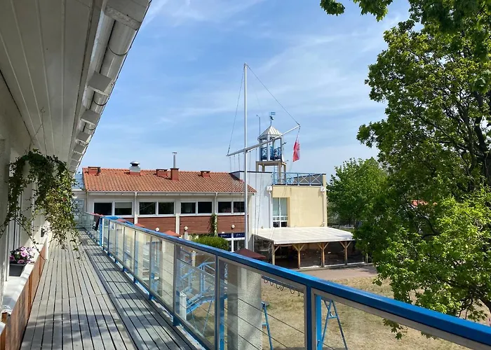 Yacht Club Bed & Breakfast