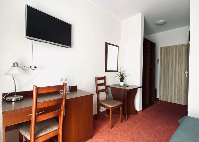 Yacht Club Bed & Breakfast 3*